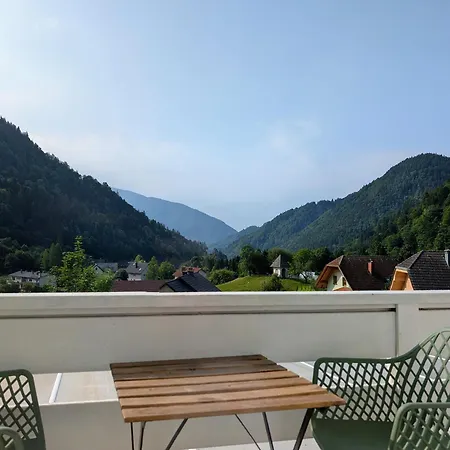 Apartment Green Temp Trzic